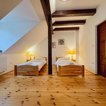 Alloggio per agriturismo Pod Kogutem *