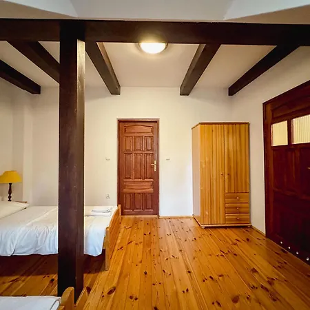 Alloggio per agriturismo Pod Kogutem *